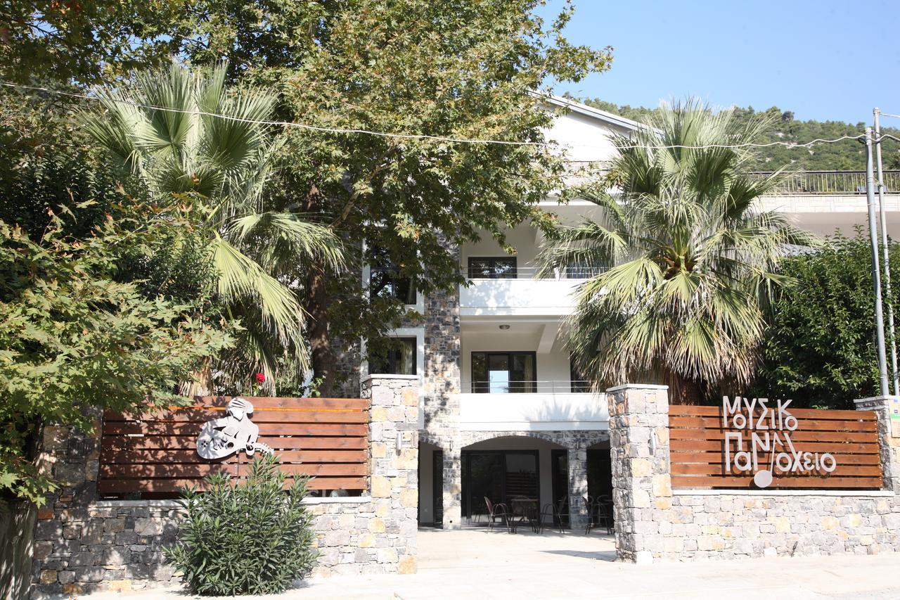 Mousiko Pandoxeio Hotel สเตนิ ดูห์รฟิออส ภายนอก รูปภาพ